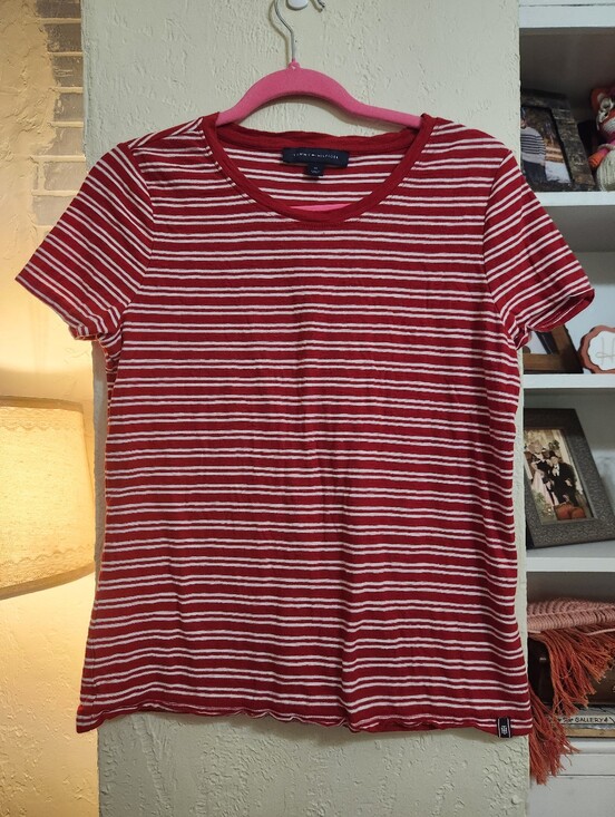 Tommy Hilfiger Tops - Tommy Hilfigar Red and White Striped Short Sleeve Tee Size Meduim